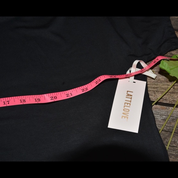 Lattelove Quality Oversized Boxy Black T Shirt size Large NWT - Picture 5 of 6